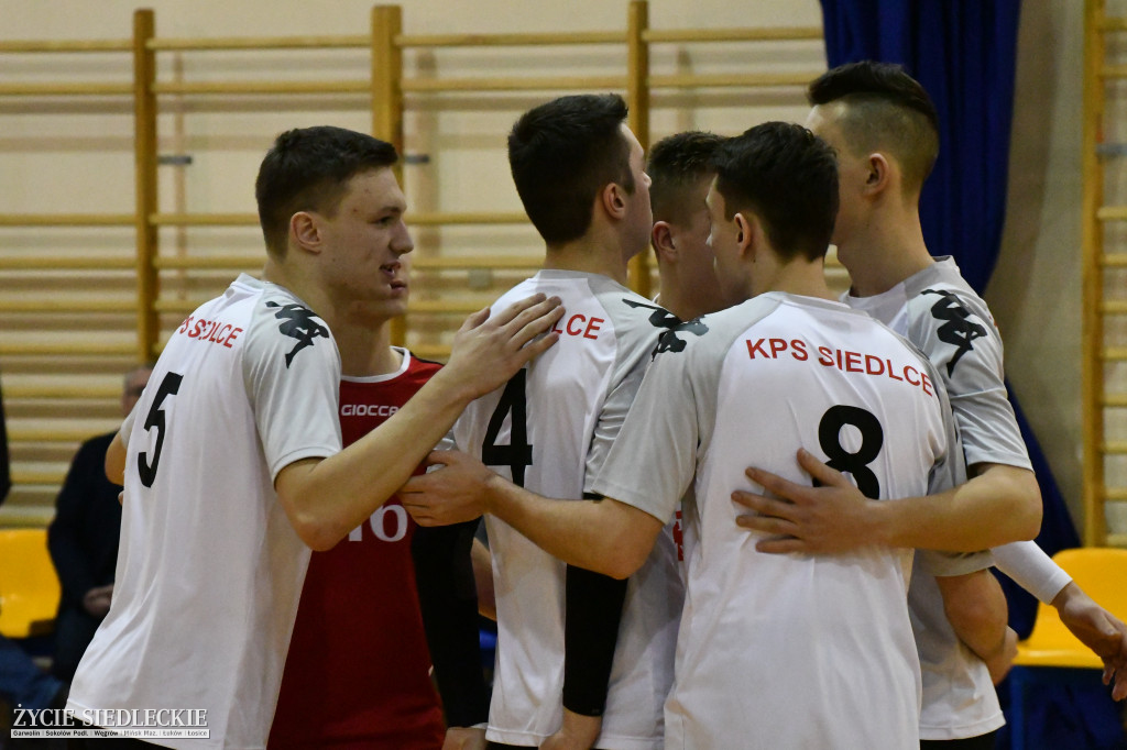 Juniorzy KPS przegrali z Czarnymi