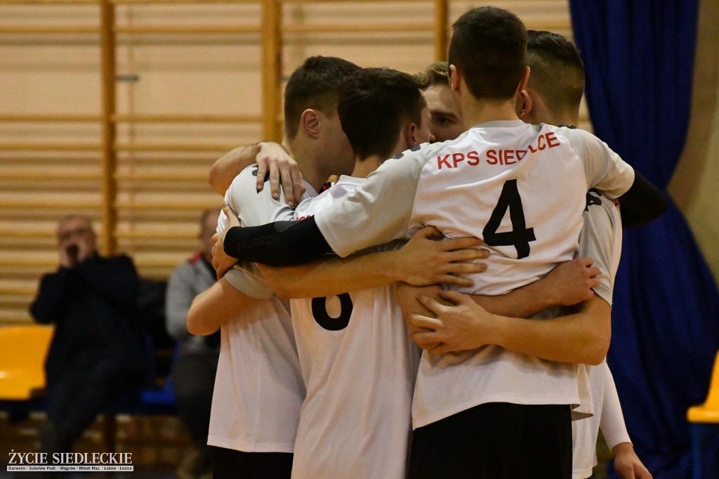 Juniorzy KPS przegrali z Czarnymi