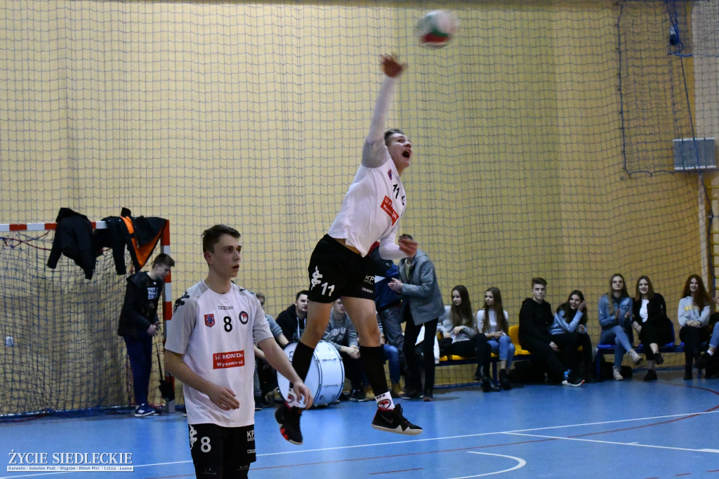 Juniorzy KPS przegrali z Czarnymi