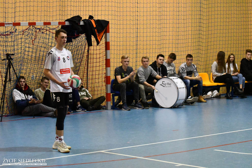 Juniorzy KPS przegrali z Czarnymi
