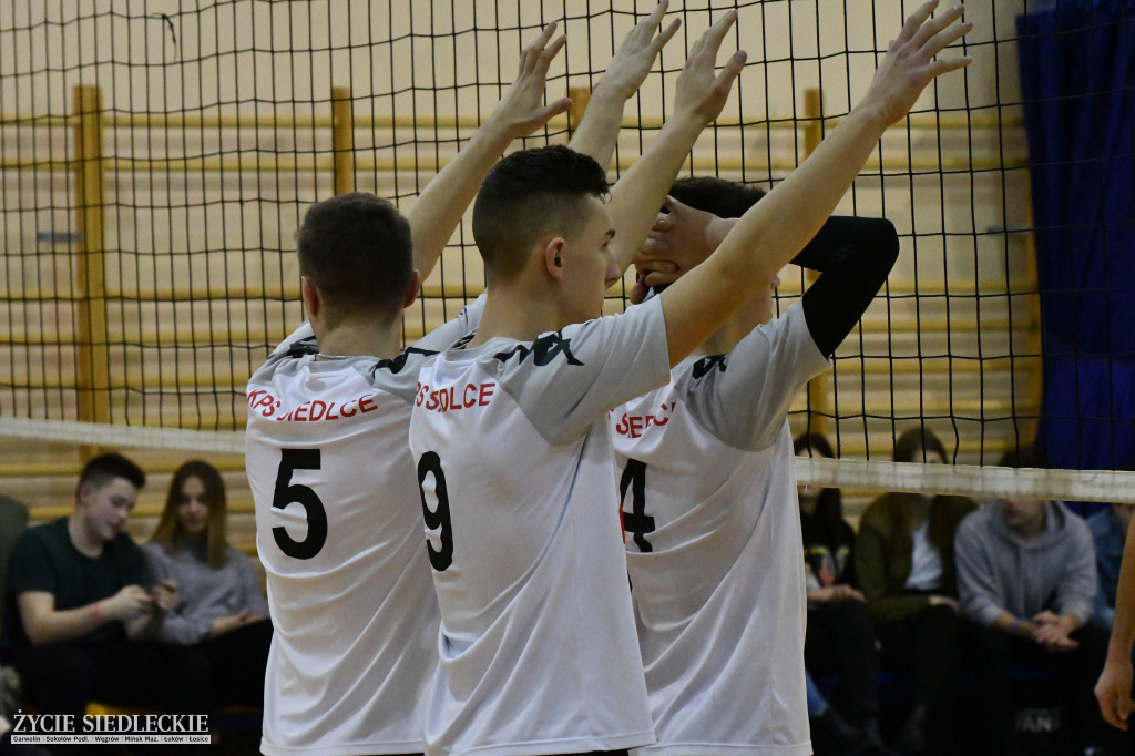 Juniorzy KPS przegrali z Czarnymi
