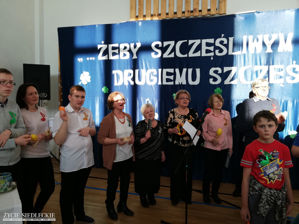 Twórcze spotkanie z węgrowskimi seniorami