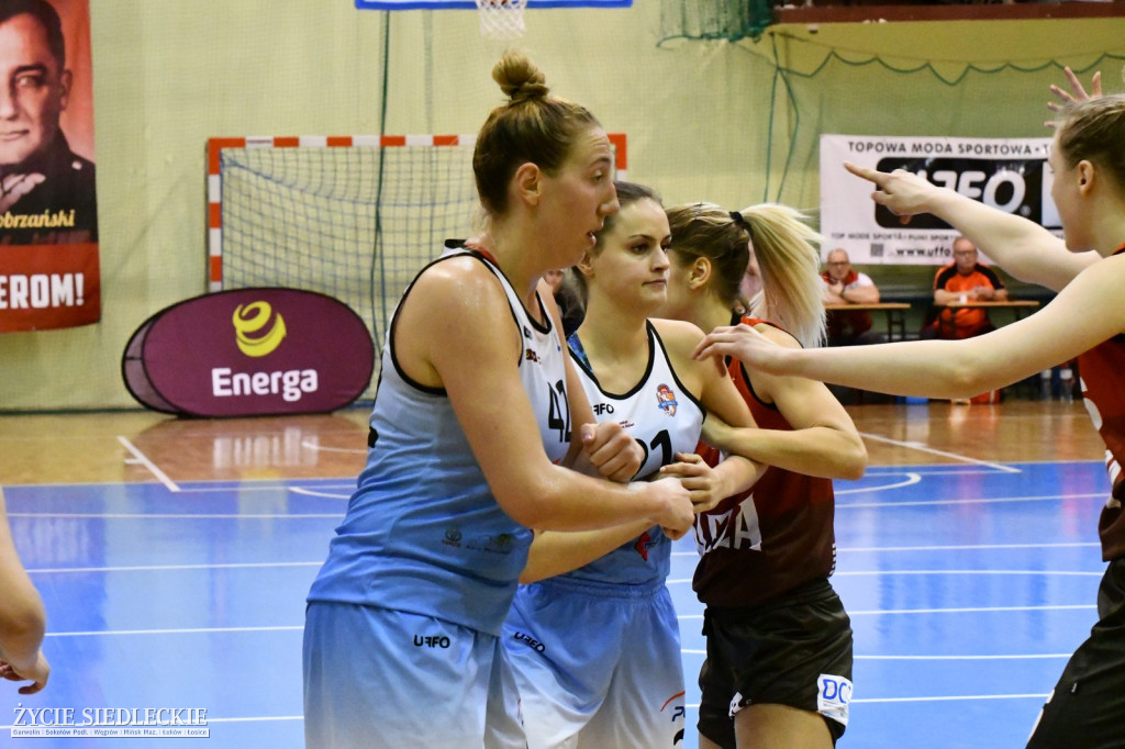 Lekcja basketu od Ślęzy