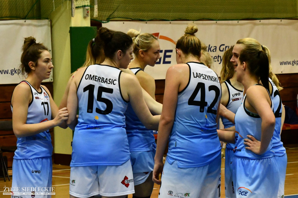 Lekcja basketu od Ślęzy
