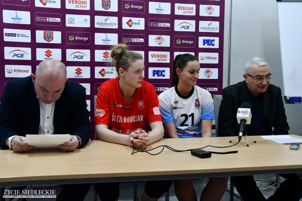 Lekcja basketu od Ślęzy