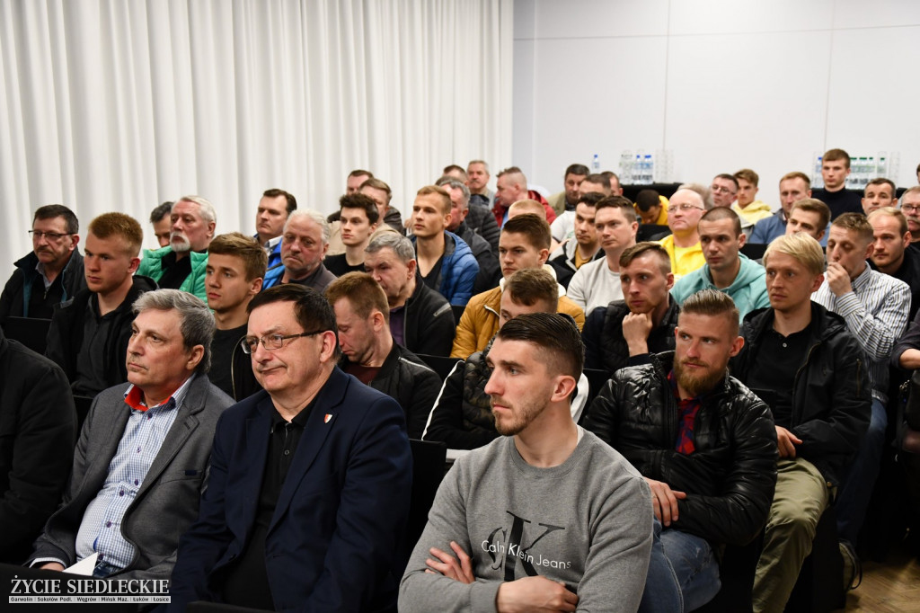 Nadzwyczajne Walne w Pogoni