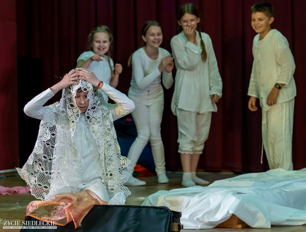 Szkolne teatrzyki w GOK