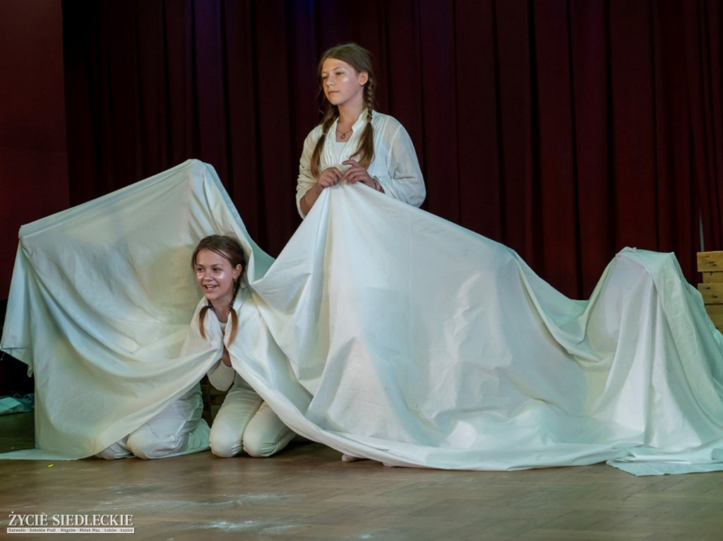 Szkolne teatrzyki w GOK