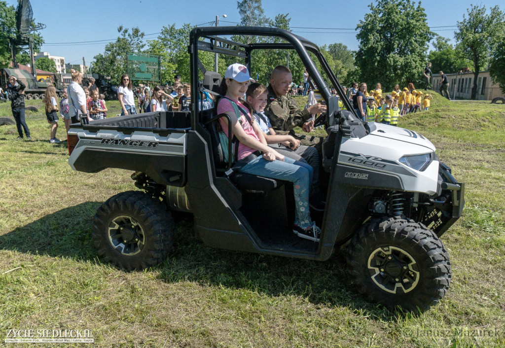 Dzień dziecka w koszarach
