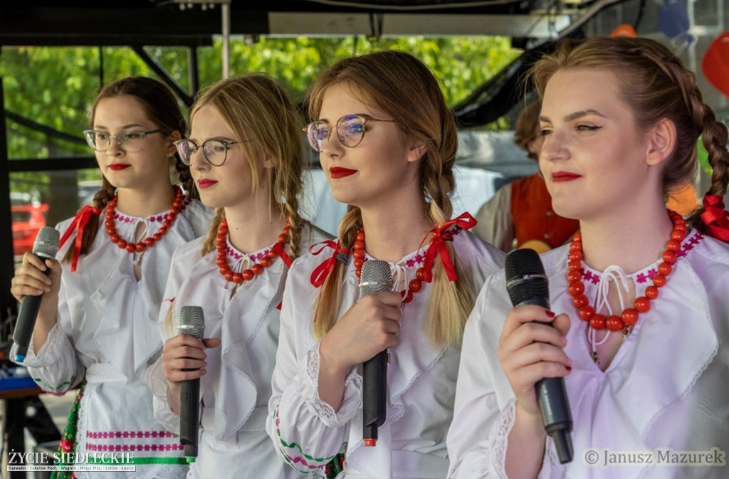 Piknik integracyjny z Mgiełką