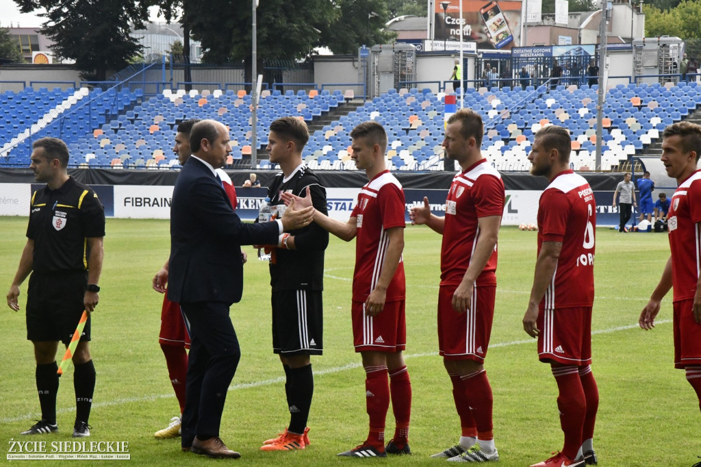 Inauguracyjna porażka w Rzeszowie