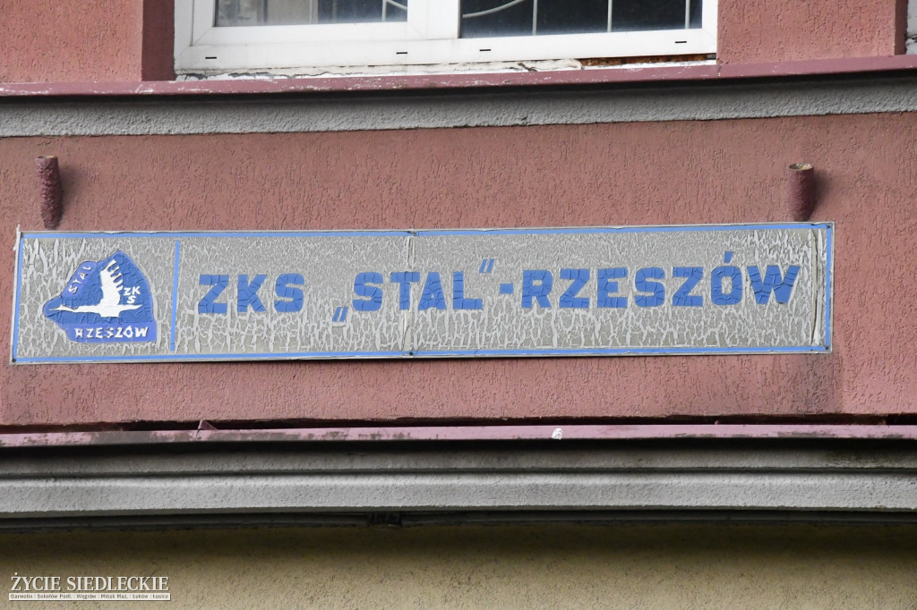 Inauguracyjna porażka w Rzeszowie