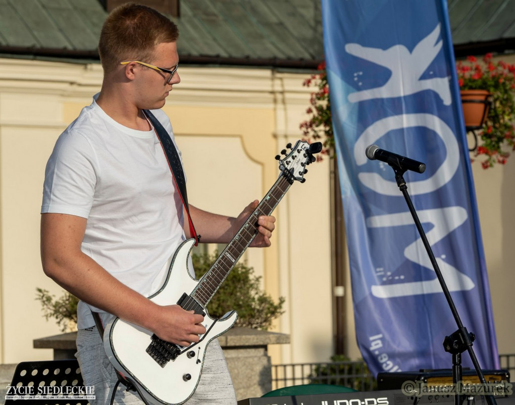 Summer On The Street