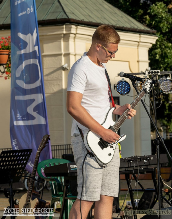 Summer On The Street