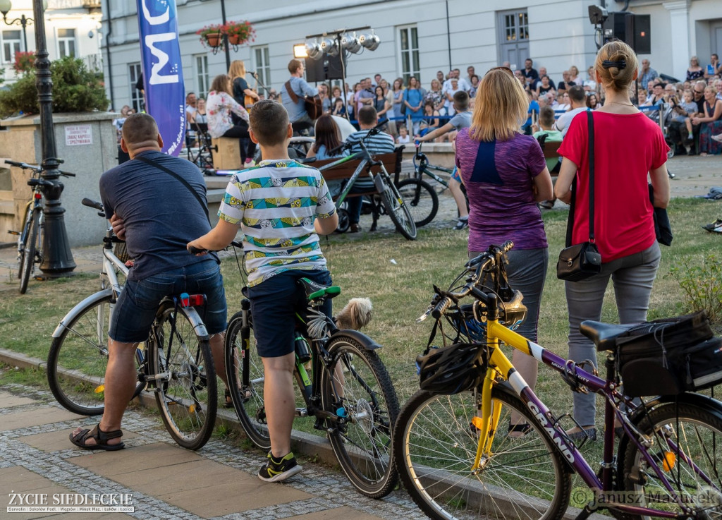 Balladowo pod fontanną
