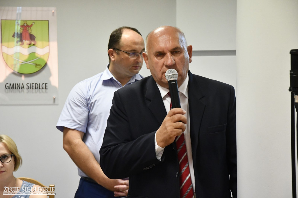 Uczniowie wyróżnieni przez wójta