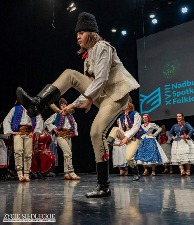 Międzynarodowy folklor w SOK