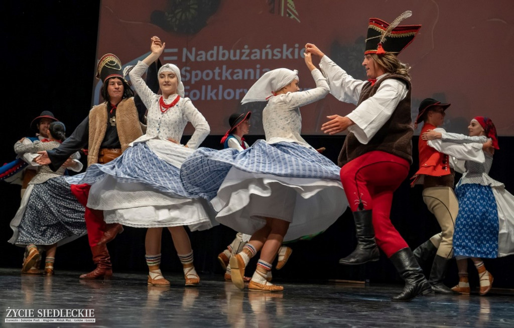 Międzynarodowy folklor w SOK