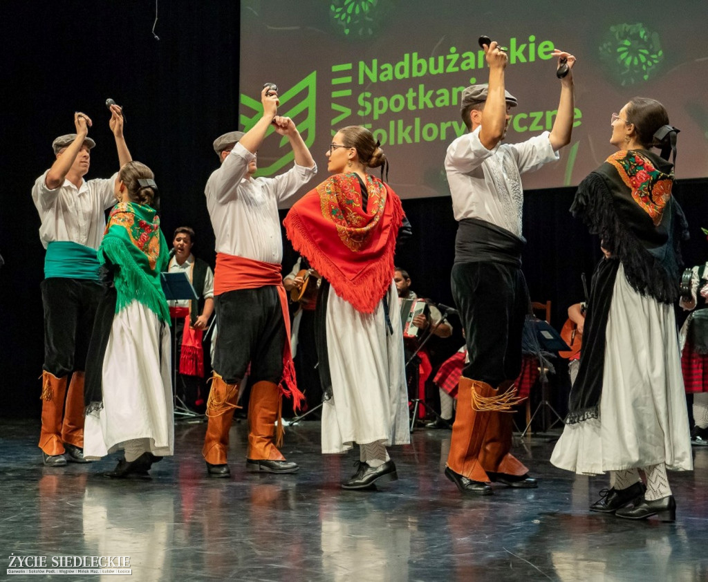 Międzynarodowy folklor w SOK