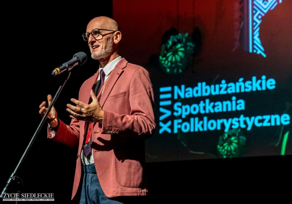 Międzynarodowy folklor w SOK