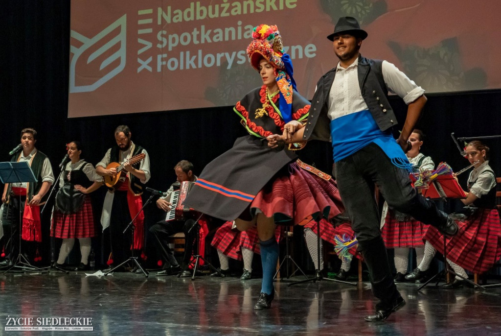 Międzynarodowy folklor w SOK
