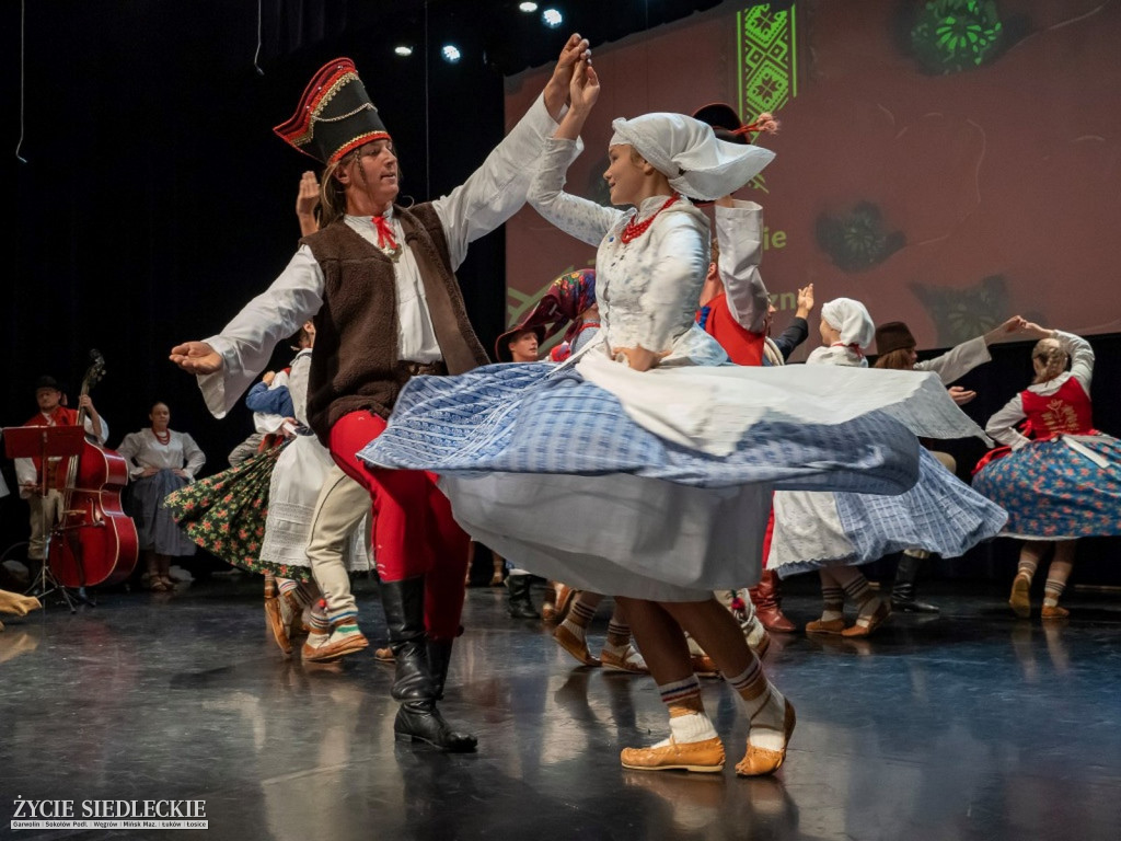 Międzynarodowy folklor w SOK