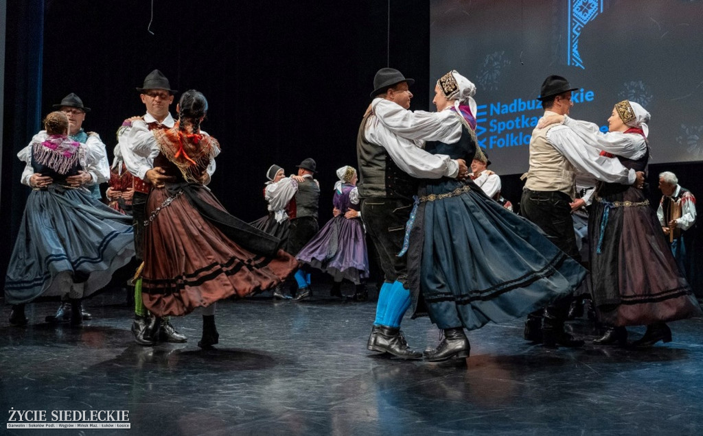 Międzynarodowy folklor w SOK