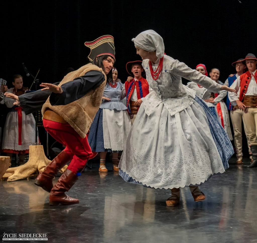 Międzynarodowy folklor w SOK