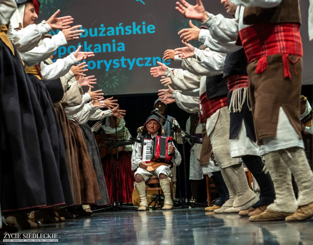 Międzynarodowy folklor w SOK