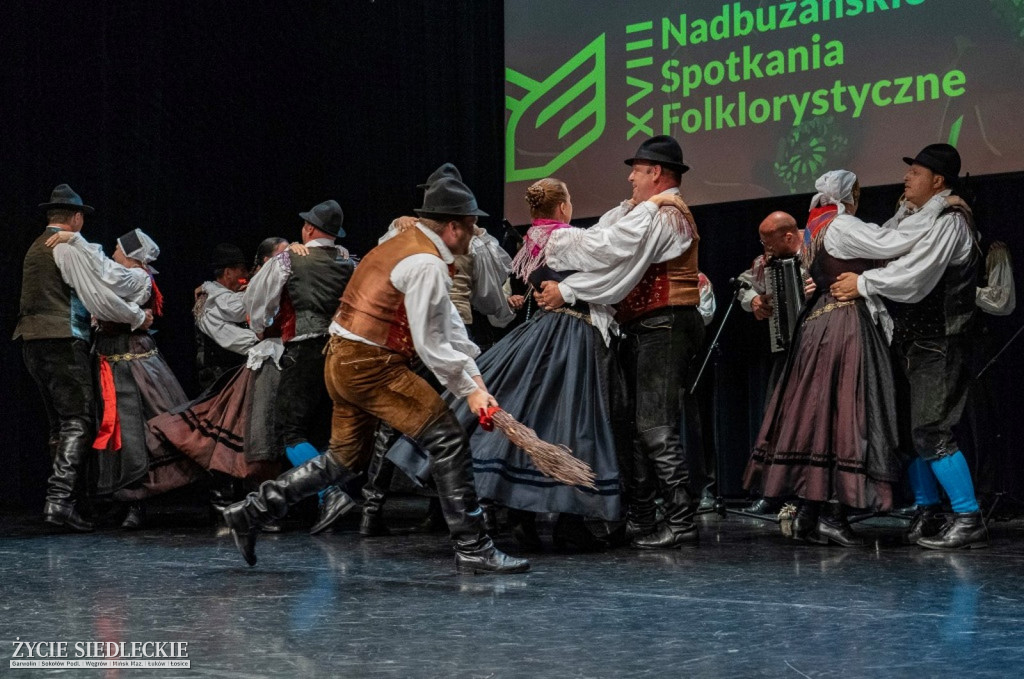 Międzynarodowy folklor w SOK