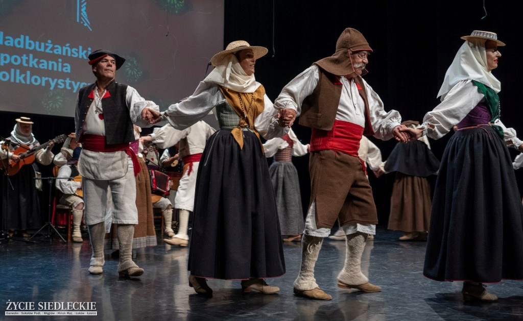 Międzynarodowy folklor w SOK