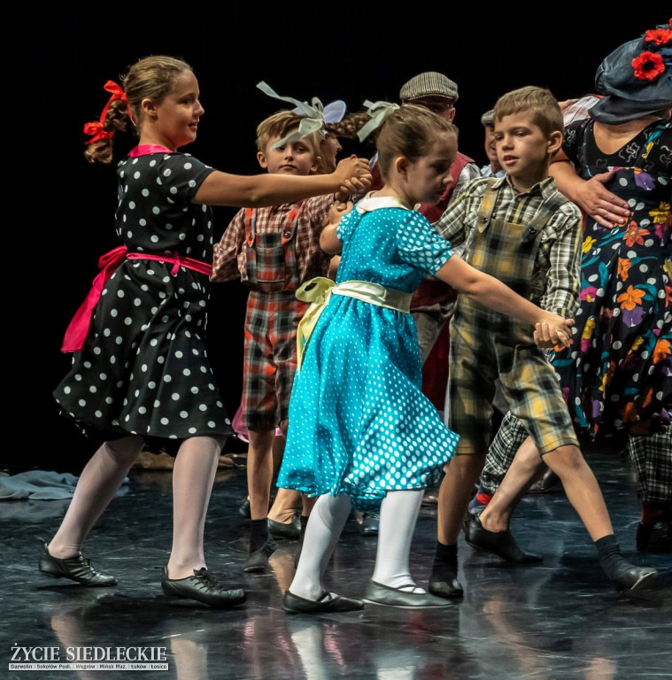 Międzynarodowy folklor w SOK