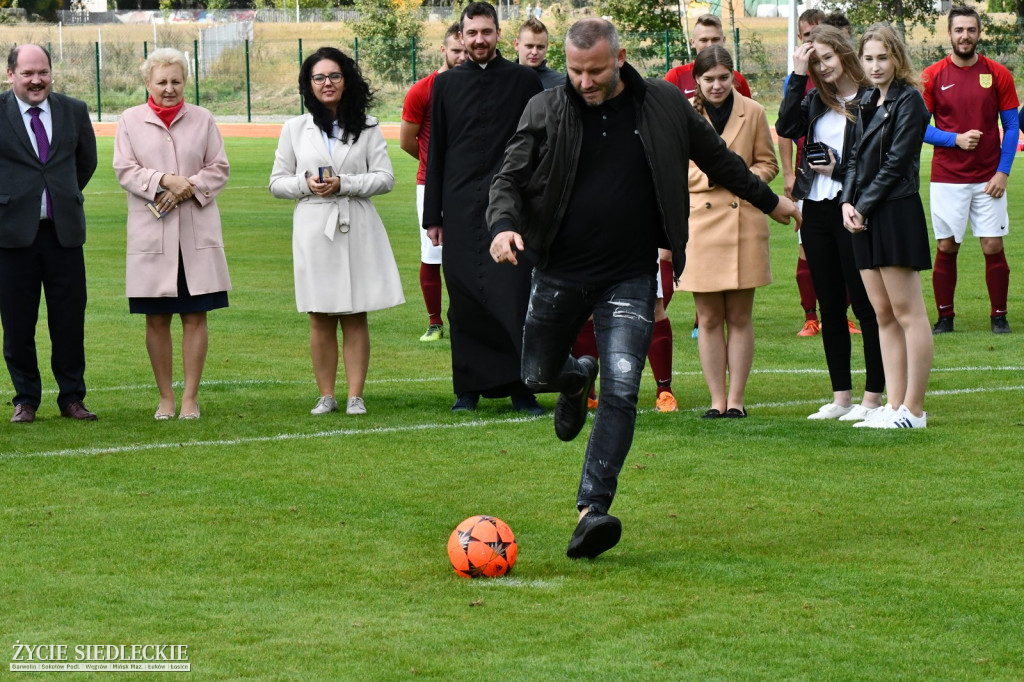Otwarcie stadionu w Wiśniewie