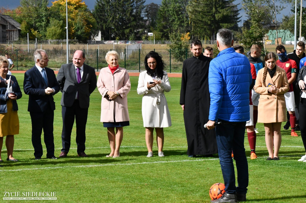 Otwarcie stadionu w Wiśniewie
