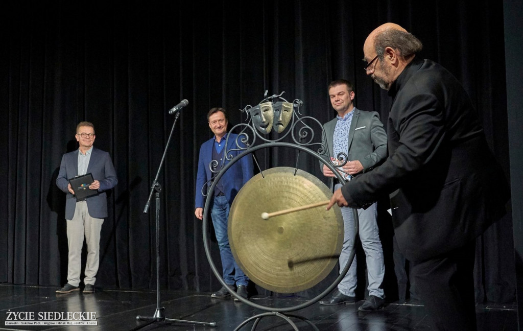 Sztuka plus Komercja