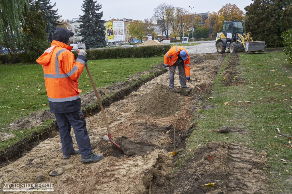 Przeróbki na Placu Sikorskiego