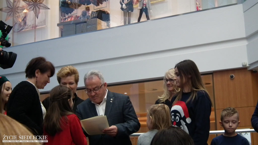Różne oblicza Mikołajek w Galerii Siedlce