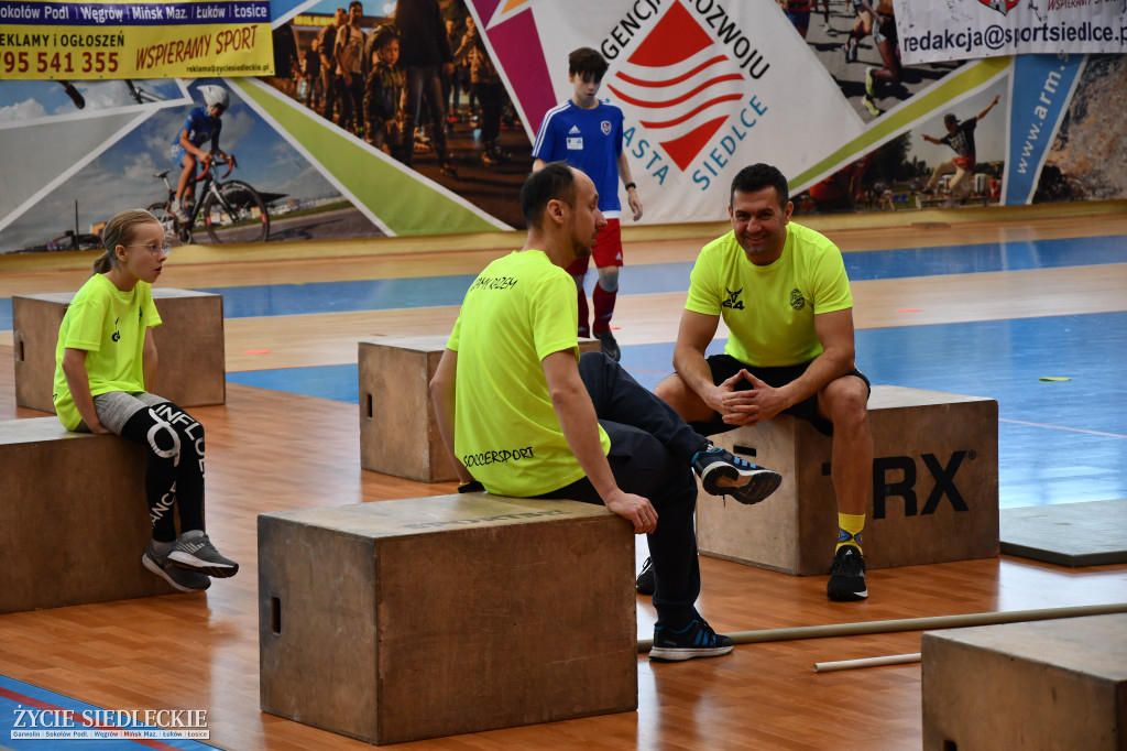 Charytatywny maraton crossfitowo-piłkarski