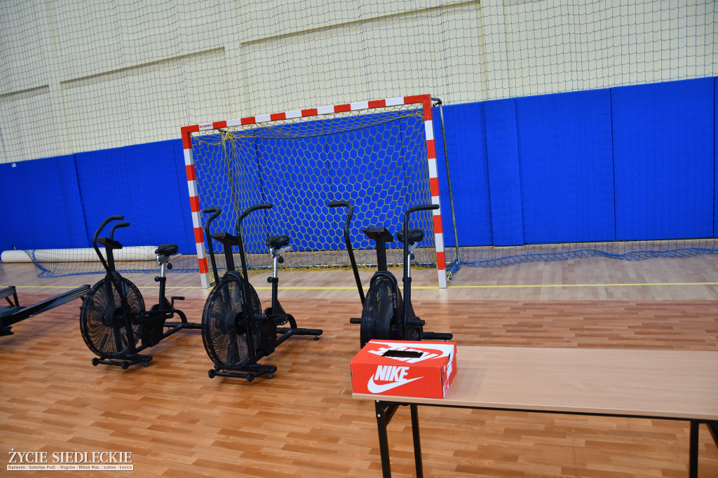 Charytatywny maraton crossfitowo-piłkarski