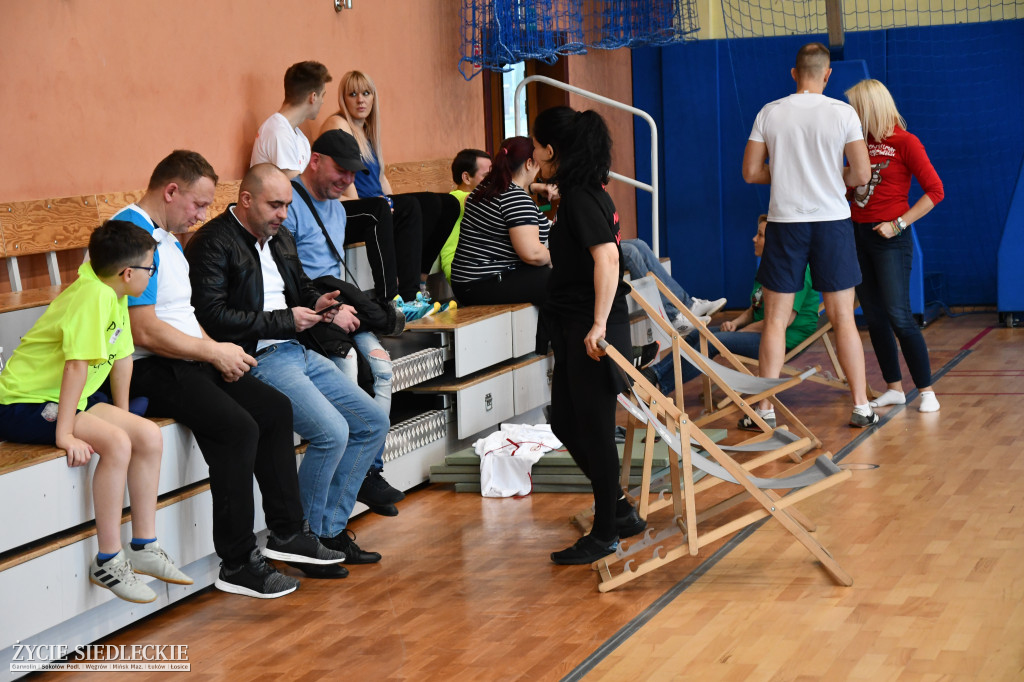Charytatywny maraton crossfitowo-piłkarski