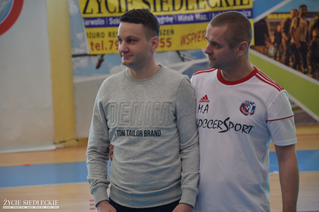 Charytatywny maraton crossfitowo-piłkarski