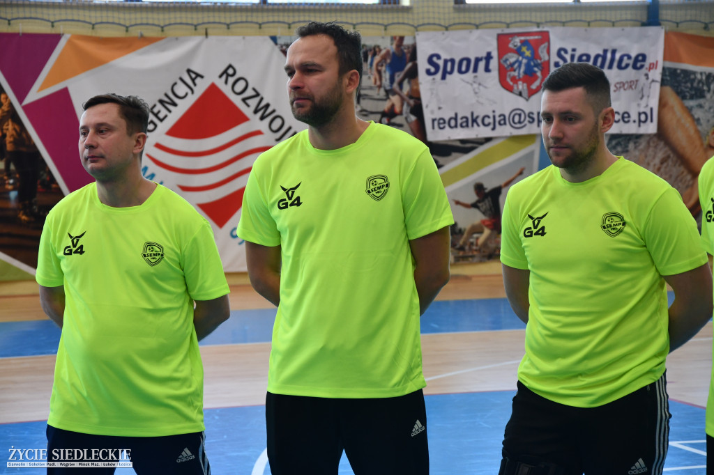 Charytatywny maraton crossfitowo-piłkarski