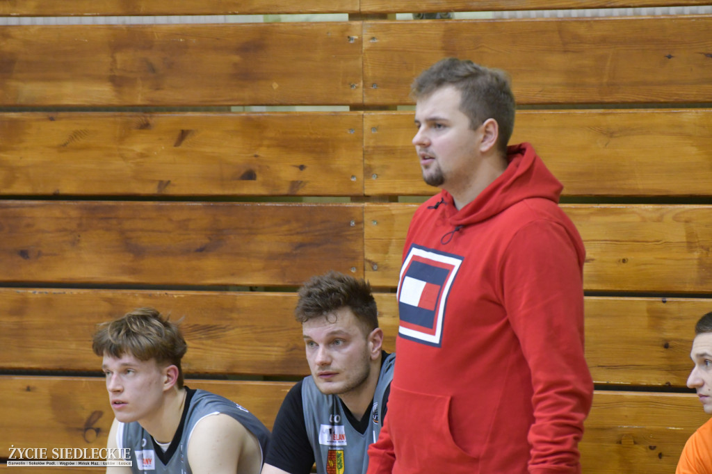 Basket ograł Hutnika