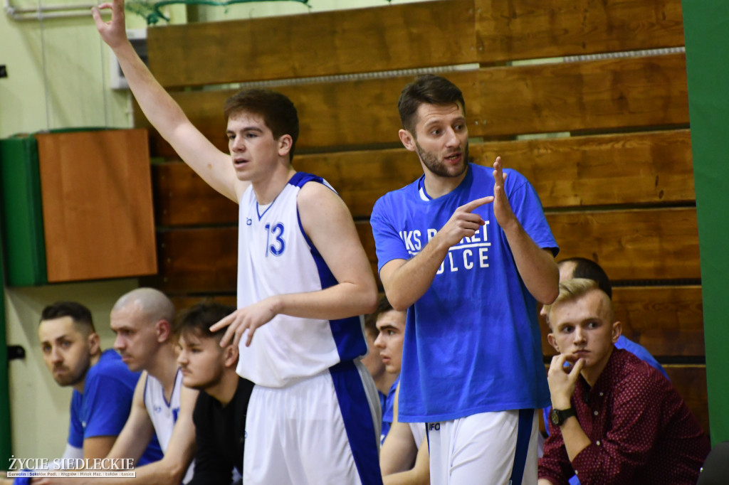 Basket ograł Hutnika