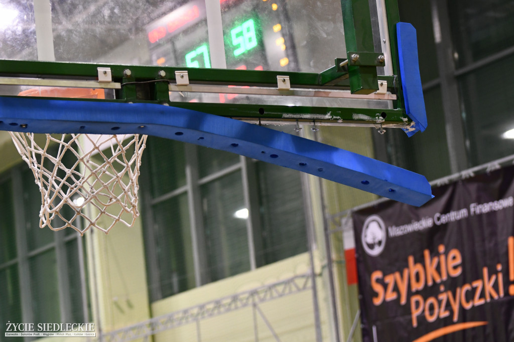 Basket ograł Hutnika