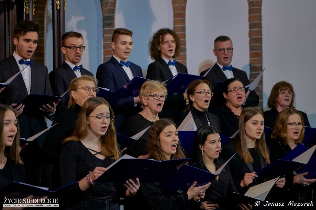 Kolędowali dla Kacperka Boruty