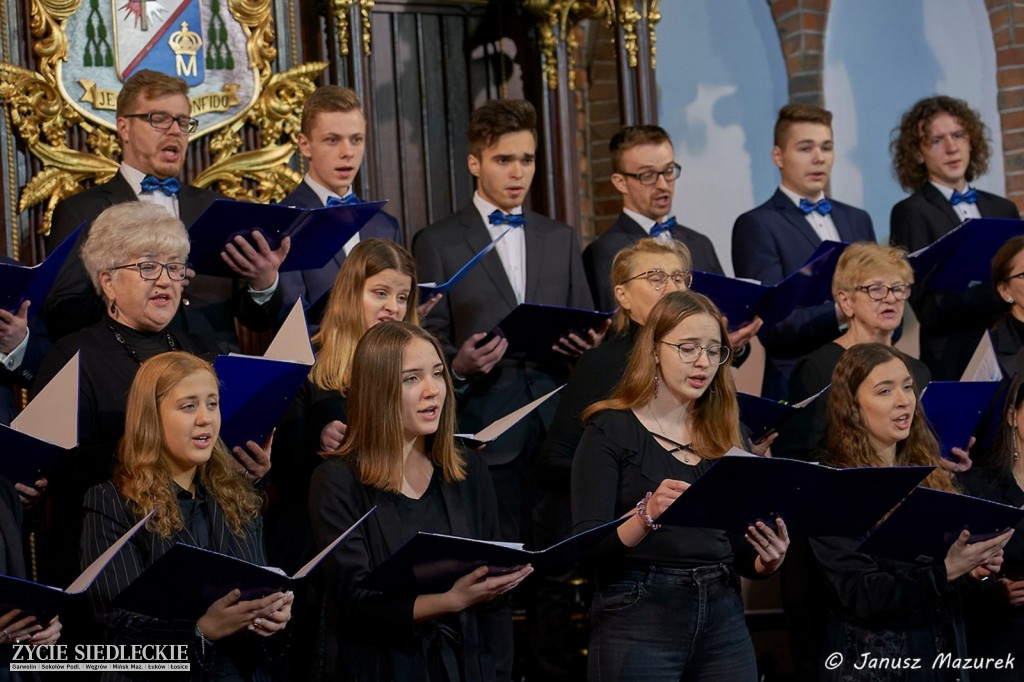 Kolędowali dla Kacperka Boruty