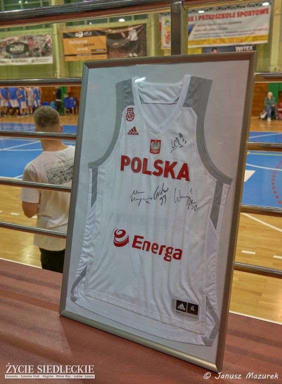 Wygrali i pomogli
