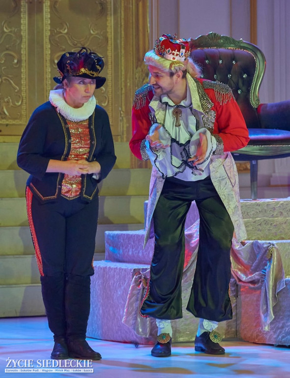 „Nowe szaty króla” Teatru ES