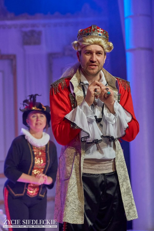 „Nowe szaty króla” Teatru ES